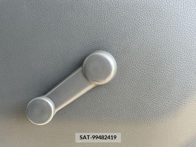 Nissan CLIPPER 2019-08 215561-27