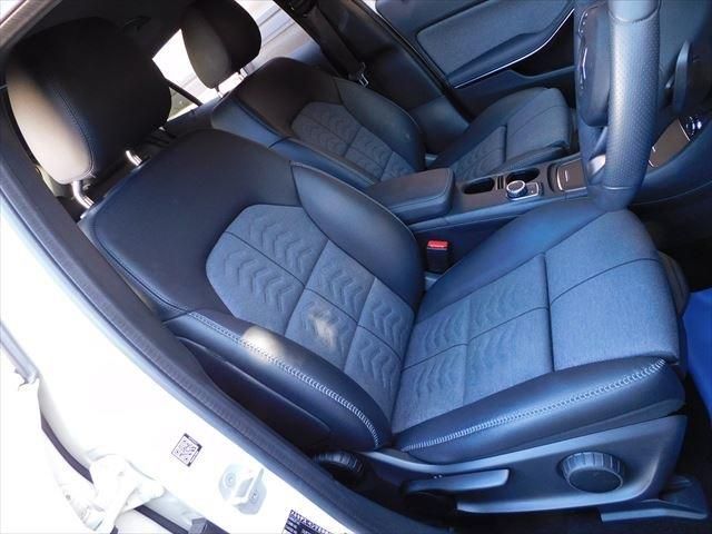 Mercedes Benz GLA-CLASS 2017-05 20183-12