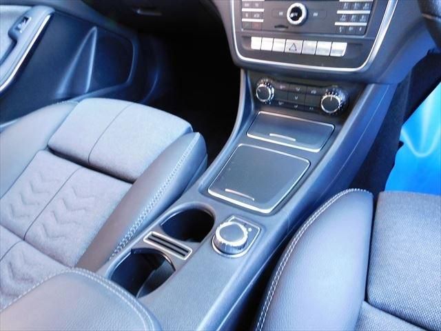 Mercedes Benz GLA-CLASS 2017-05 20183-24