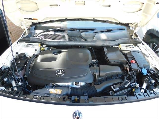 Mercedes Benz GLA-CLASS 2017-05 20183-9