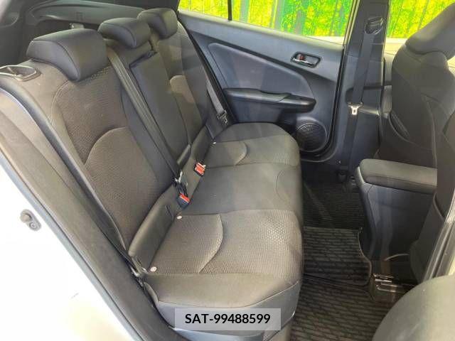 Toyota PRIUS 2019-09 347152-10