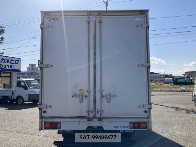 Mitsubishi CANTER 2004-02 302618-1