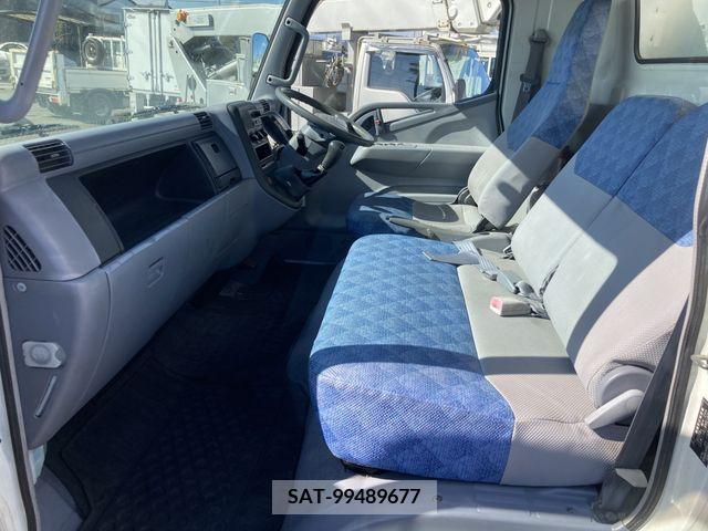 Mitsubishi CANTER 2004-02 302618-7