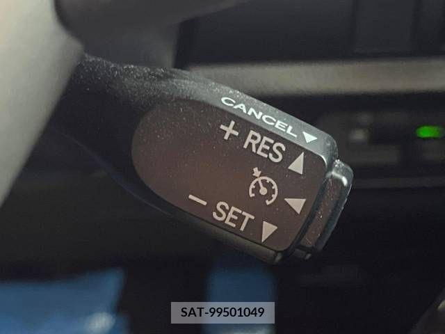 Toyota NOAH HYBRID 2019-05 346058-6