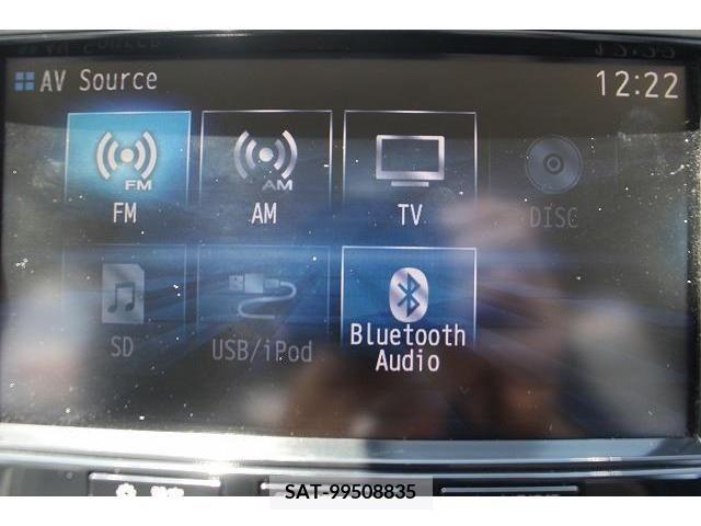 Mitsubishi OUTLANDER PHEV 2015-09 303559-2