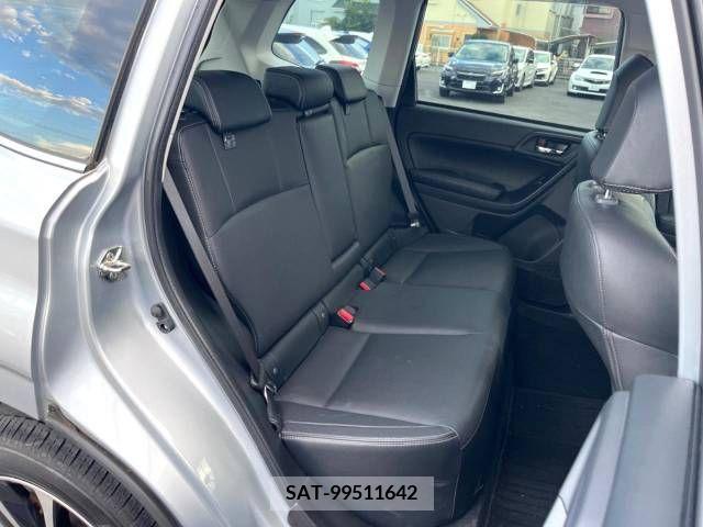 Subaru FORESTER 2017-09 349617-9