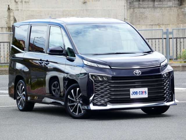 Toyota VOXY 2022-01 185564-0