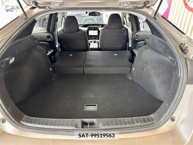 Toyota PRIUS 2017-01 329382-13
