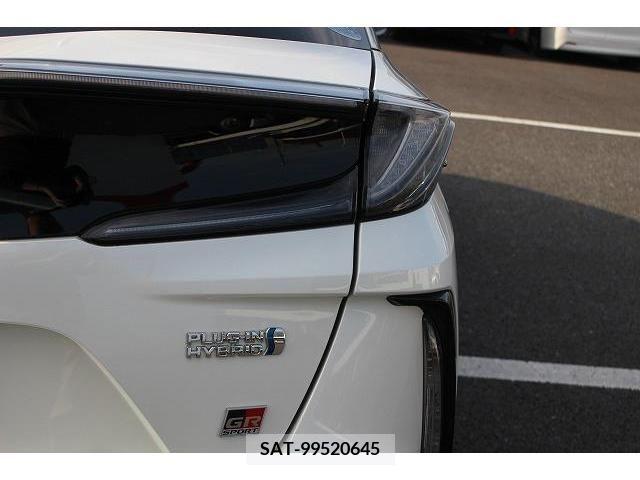 Toyota PRIUS PHV 2017-12 236931-11