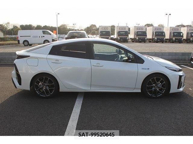 Toyota PRIUS PHV 2017-12 236931-8