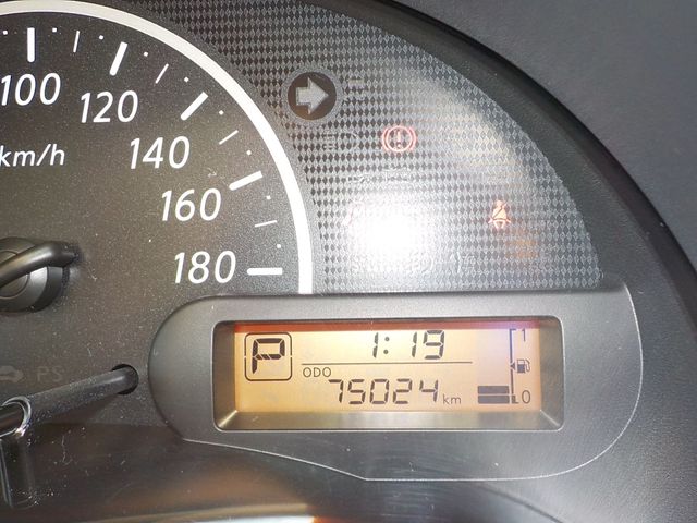 Nissan MARCH 2014-03 18441-23