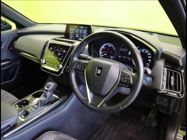 Toyota CROWN SEDAN 2019-09 194785-18
