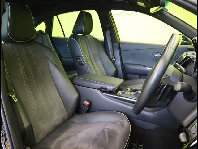 Toyota CROWN SEDAN 2019-09 194785-20