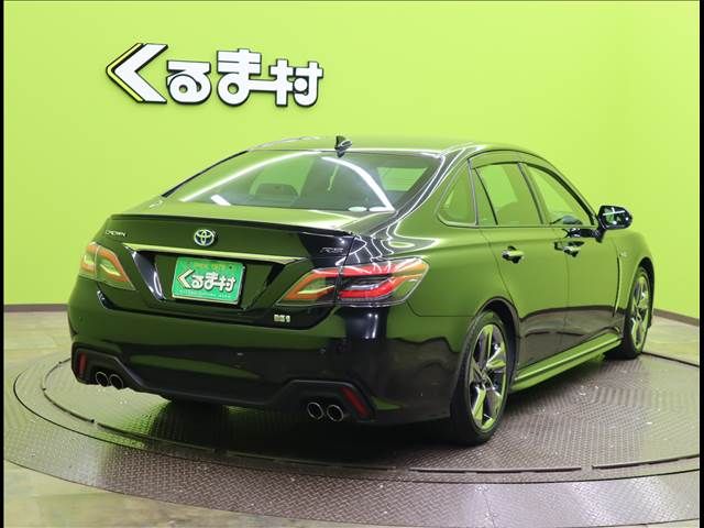 Toyota CROWN SEDAN 2019-09 194785-1