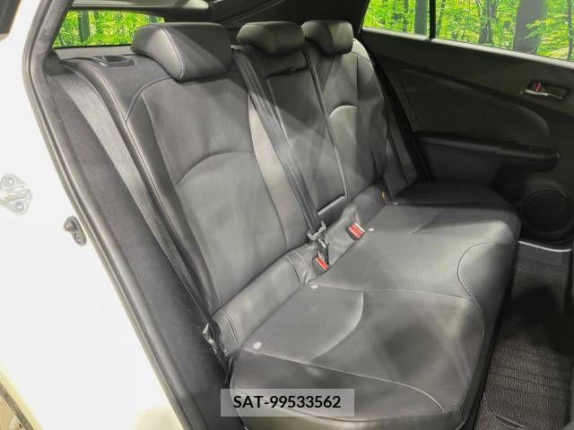 Toyota PRIUS 2016-08 246588-12