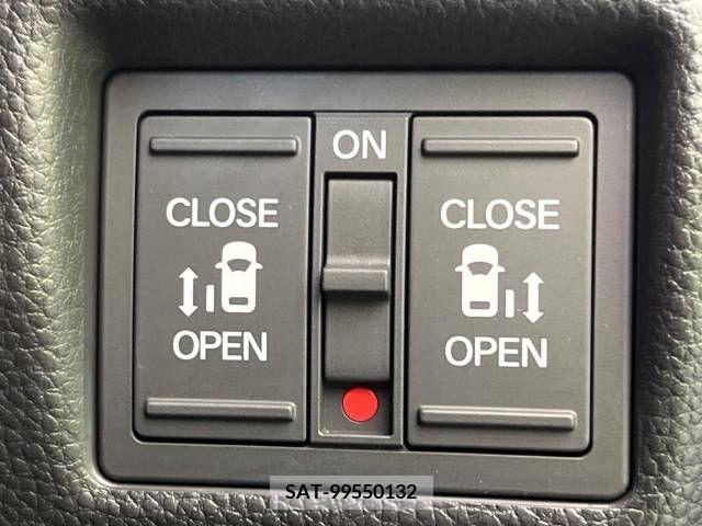 Honda N BOX CUSTOM 2018-02 280061-3
