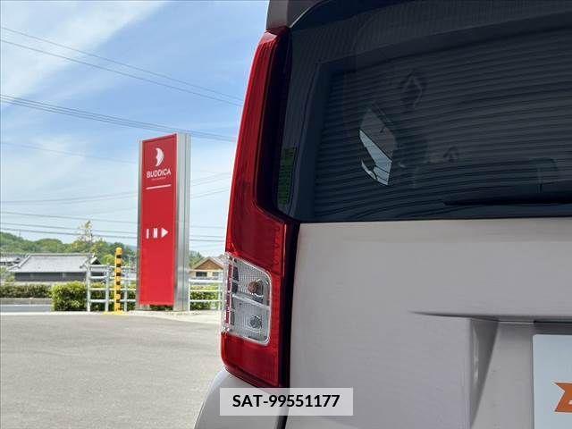Daihatsu MOVE 2015-03 374685-29