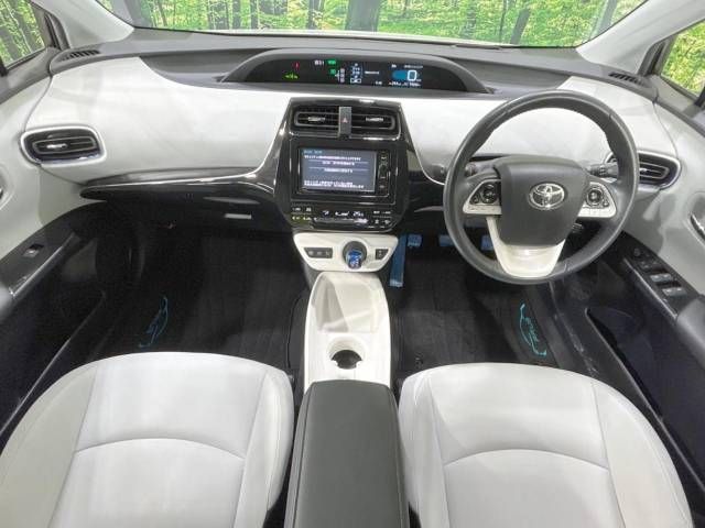 Toyota PRIUS 2015-12 10443-1