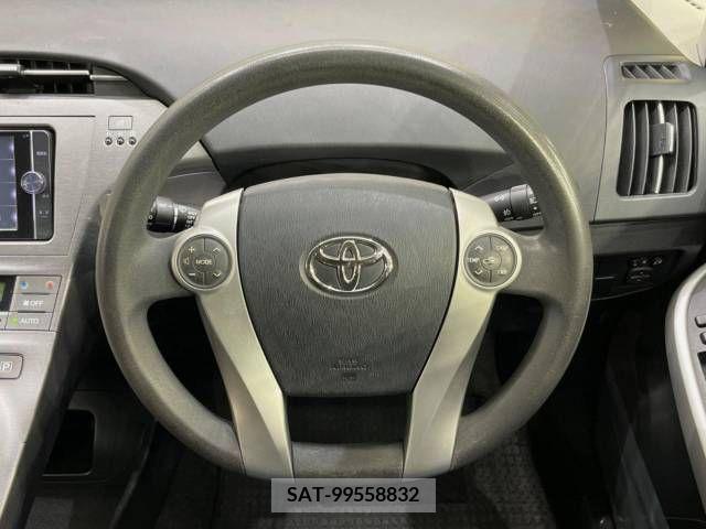 Toyota PRIUS 2013-11 255372-13