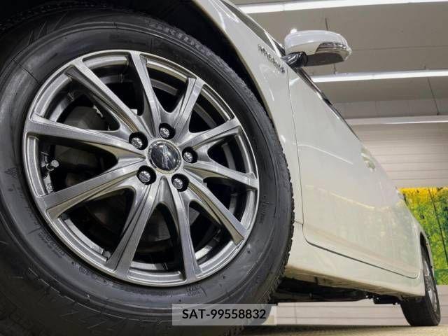 Toyota PRIUS 2013-11 255372-12