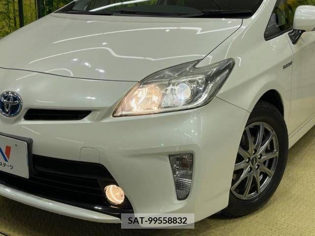 Toyota PRIUS 2013-11 255372-11