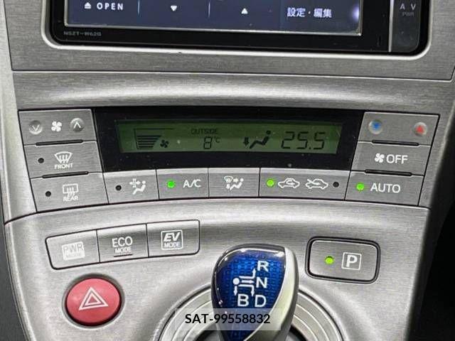 Toyota PRIUS 2013-11 255372-7