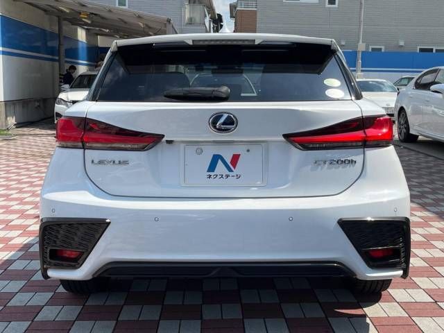 Lexus CT 2018-04 13526-17
