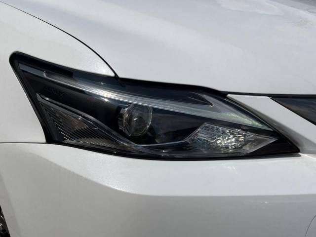 Lexus CT 2018-04 13526-13