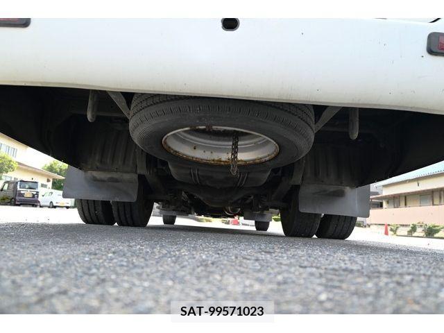Toyota COASTER 2016-06 348903-6