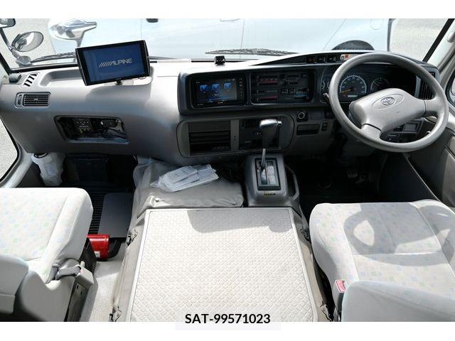 Toyota COASTER 2016-06 348903-1