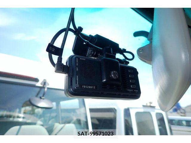 Toyota COASTER 2016-06 348903-21