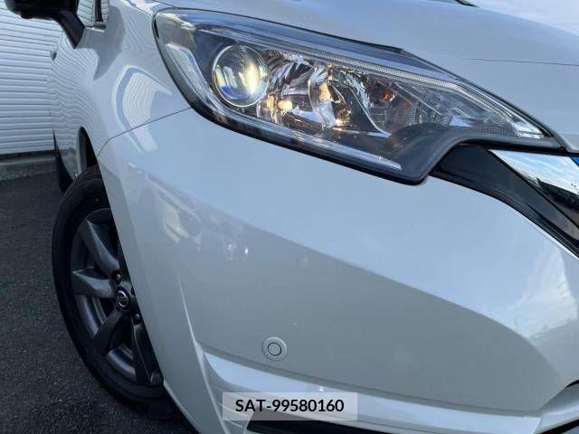 Nissan NOTE 2018-05 329462-11