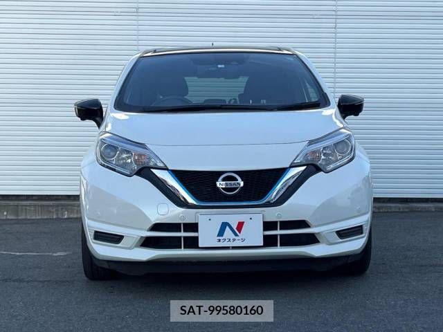 Nissan NOTE 2018-05 329462-14