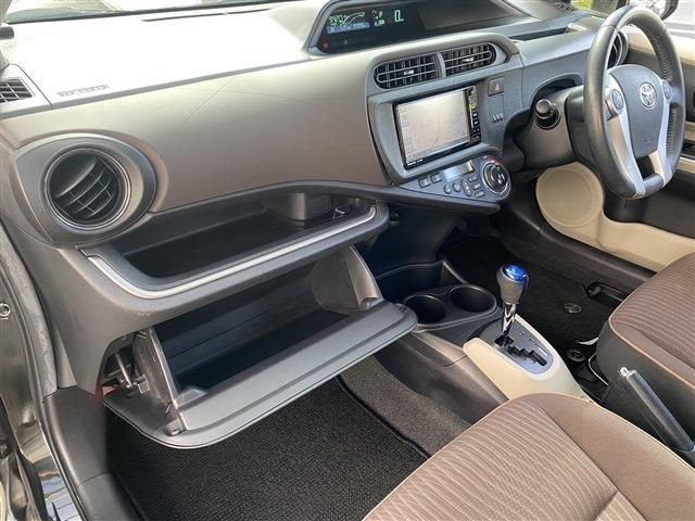 Toyota AQUA 2013-11 21749-16