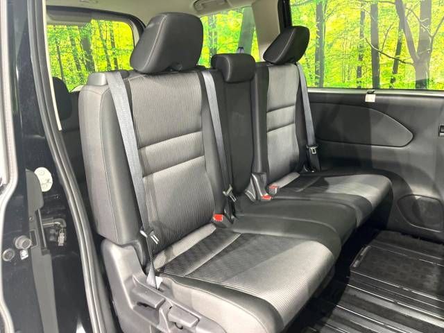 Nissan SERENA 2022-07 194015-9