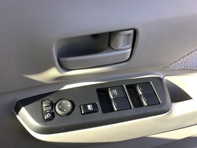 Nissan ROOX 2022-03 27193-8