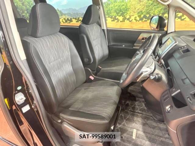 Toyota VOXY 2012-01 289217-8