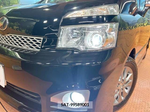Toyota VOXY 2012-01 289217-12