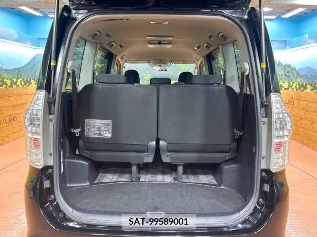 Toyota VOXY 2012-01 289217-11