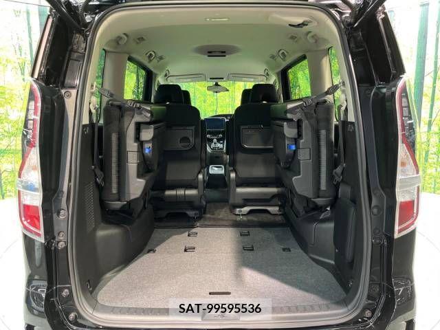 Nissan SERENA 2019-09 367676-11