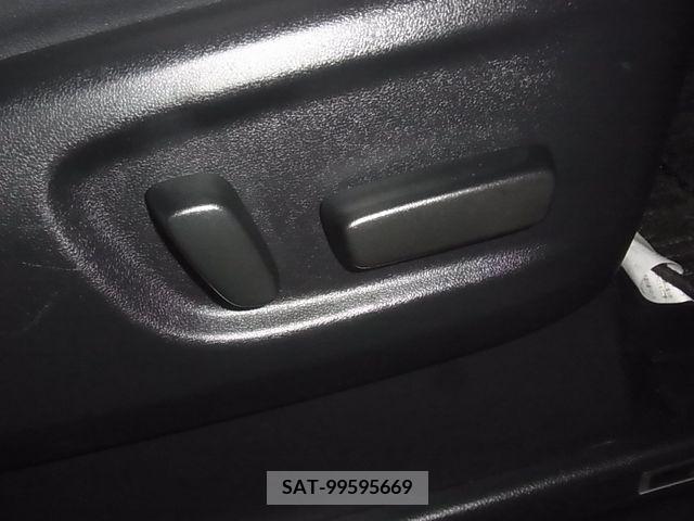 Toyota ALPHARD 2018-07 210359-23