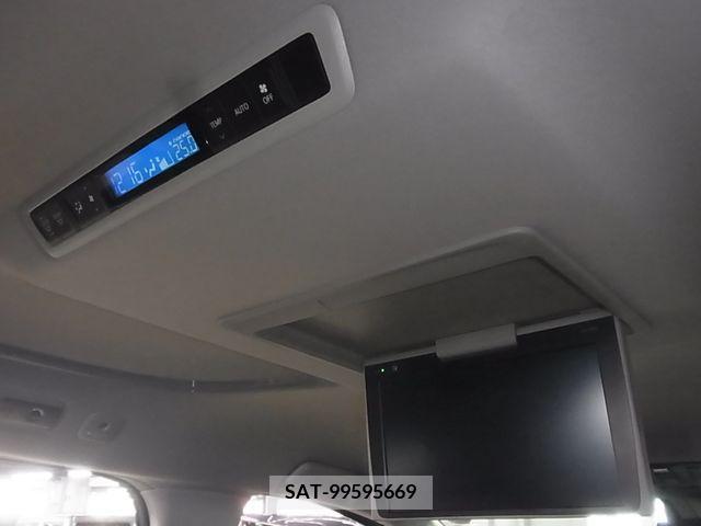 Toyota ALPHARD 2018-07 210359-24