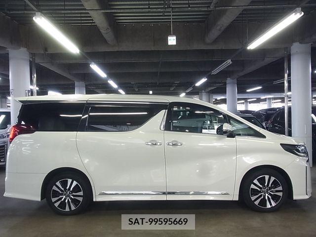 Toyota ALPHARD 2018-07 210359-7