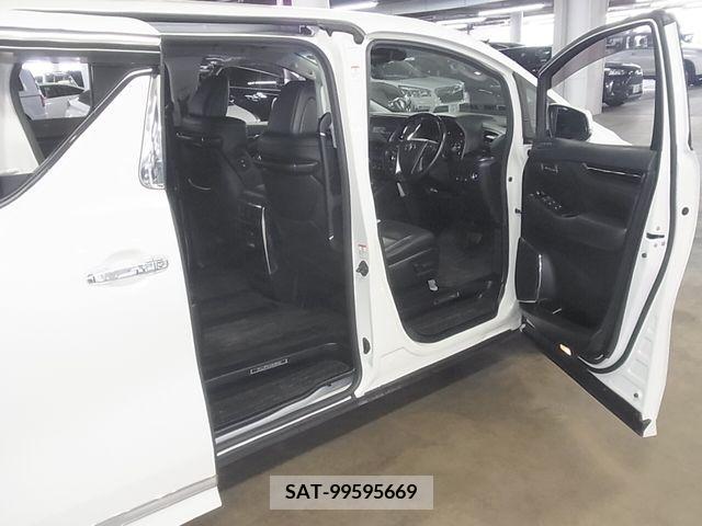 Toyota ALPHARD 2018-07 210359-10