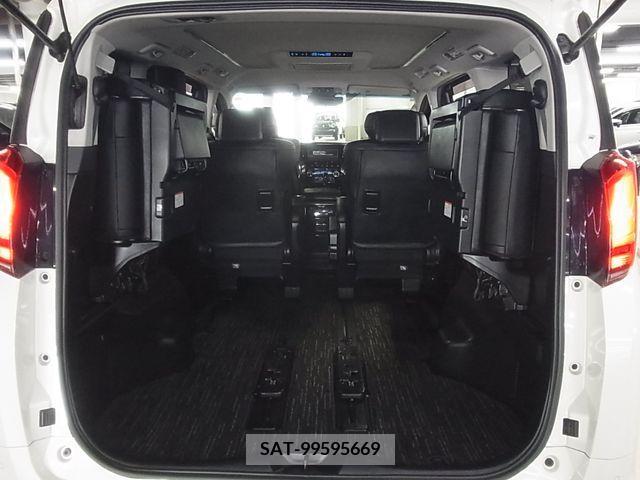 Toyota ALPHARD 2018-07 210359-14
