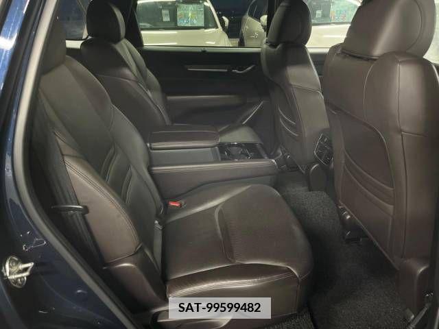Mazda CX-8 2019-01 380490-9
