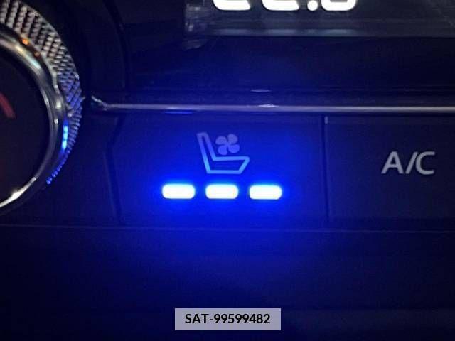 Mazda CX-8 2019-01 380490-5