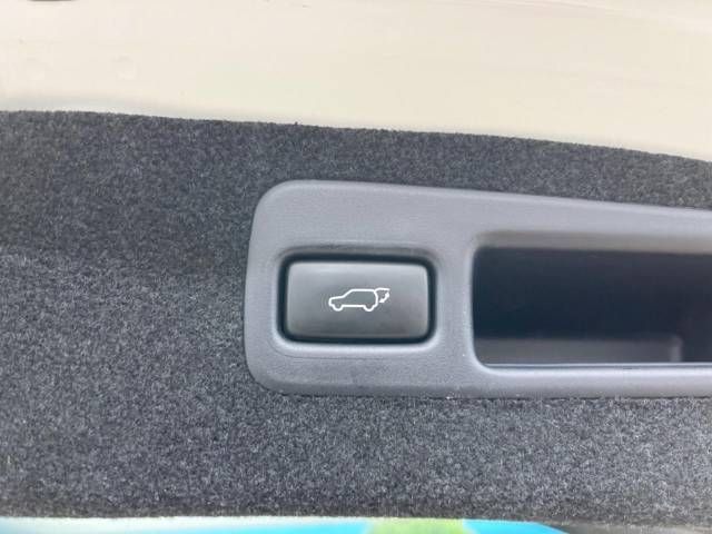 Toyota HARRIER 2018-08 6853-6