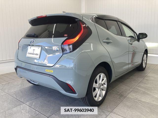 Toyota AQUA 2022-11 350247-2