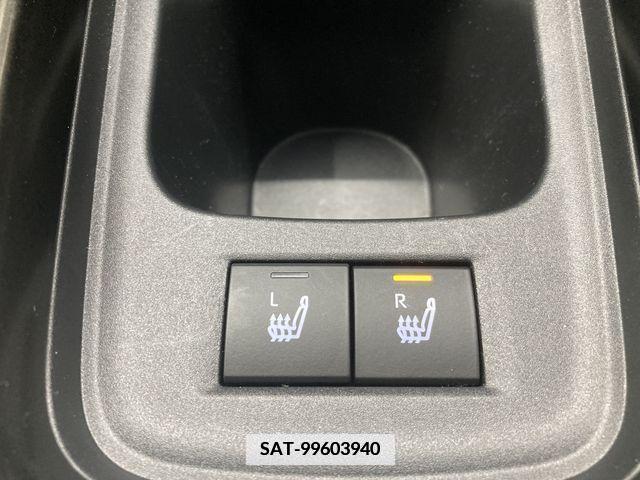 Toyota AQUA 2022-11 350247-17